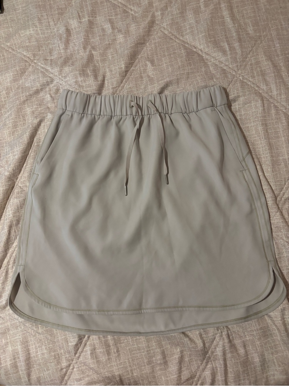 lululemon athletica Light Sage/gray Elastic Waist Skirt
